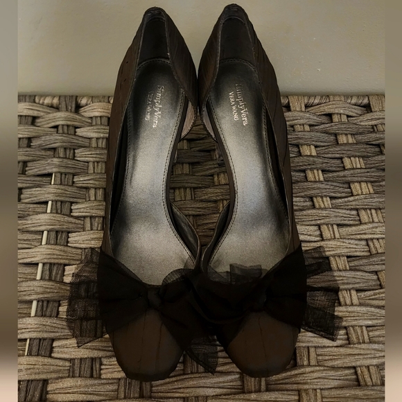 Simply Vera | Vera Wang Heels with Bow🎀 - Picture 3 of 7
